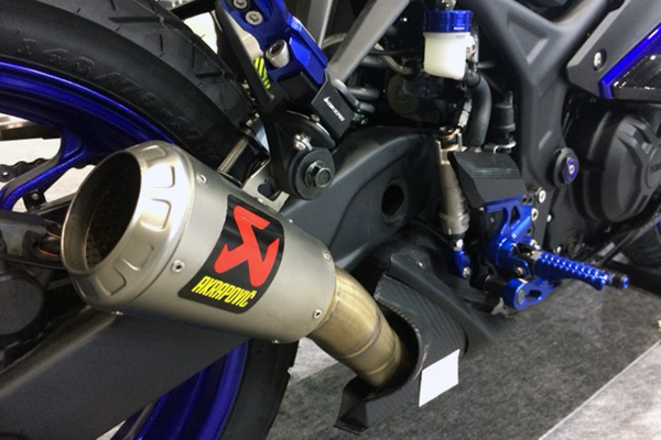 YZF-R25 アクラポビッチ スリップオンマフラー - マフラー